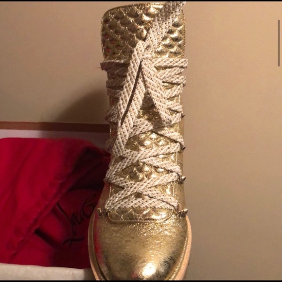 ISO (IN SEARCH OF) CHRISTIAN LOUBOUTIN MAD BOOT - Picture 2 of 6